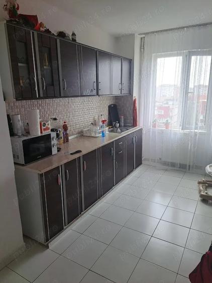 Apartament cu 3 camere decomandat în Rogerius