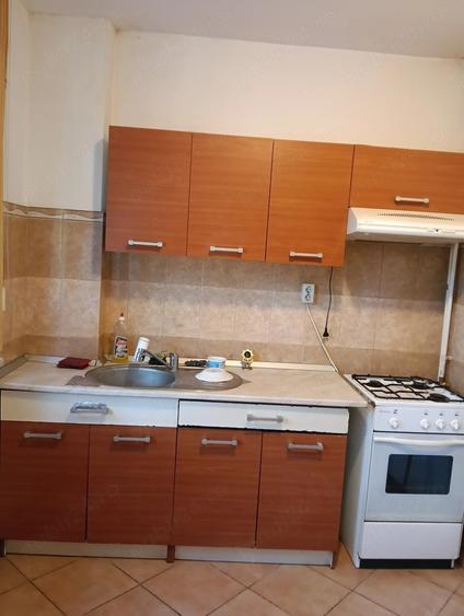 Apartament cu 2 camere semidecomandat, mobilat în Ultracentral