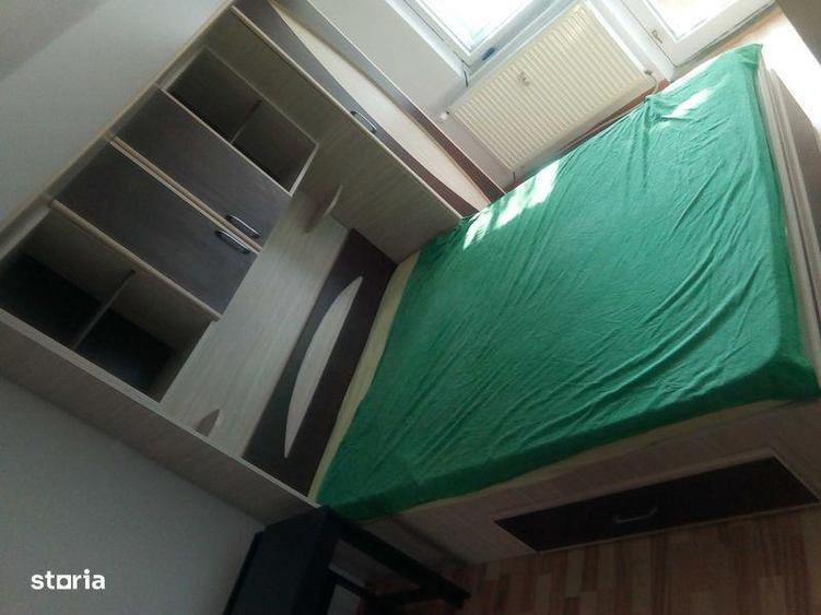 Apartament cu 3 camere decomandat, mobilat în Apusului