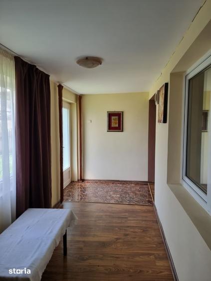 Casă cu 3 camere cu Teren 1850 Mp în Nicșeni
