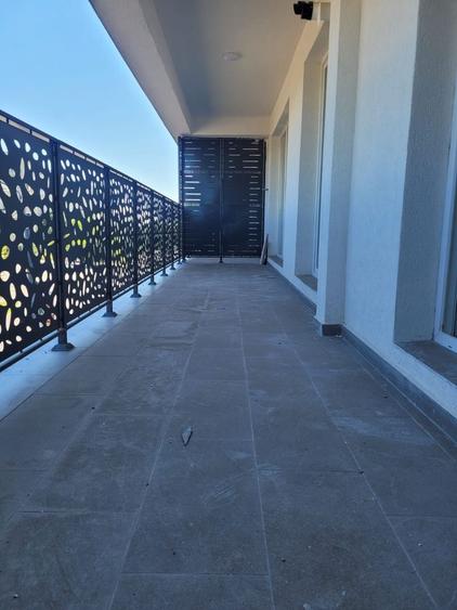 Apartament cu 3 camere decomandat în Theodor Pallady