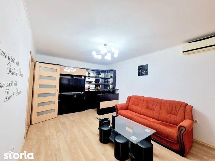 Apartament cu 3 camere decomandat, mobilat în Central