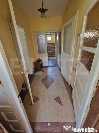 Casă cu 4 camere cu Teren 470 Mp în Central