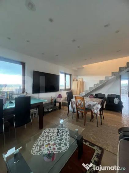 Casă cu 5 camere cu Teren 1396 Mp în Turda