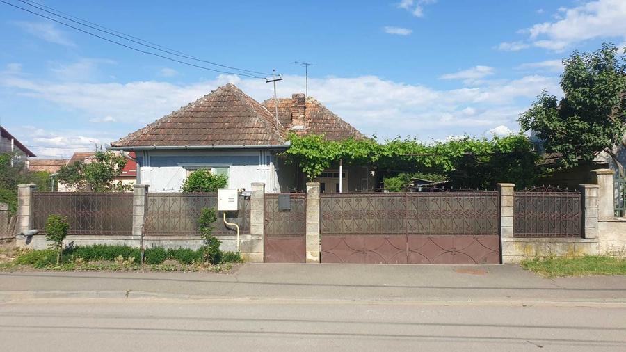 Casă cu 3 camere în Central