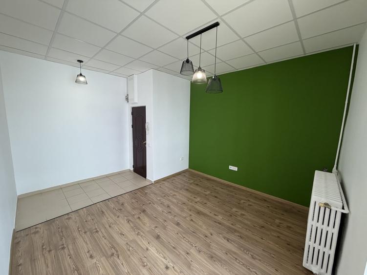 Apartament cu 3 camere semidecomandat în Știrbei Vodă
