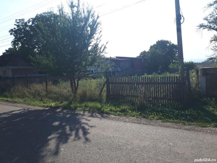 Teren de 5016 mp, în Miroslovești