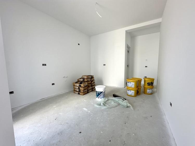 Duplex cu 4 camere cu Canalizare în Giarmata-Vii