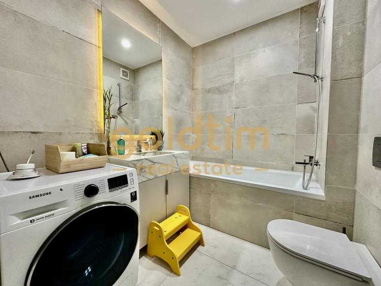 Penthouse cu 4 camere decomandat, mobilat în Pipera