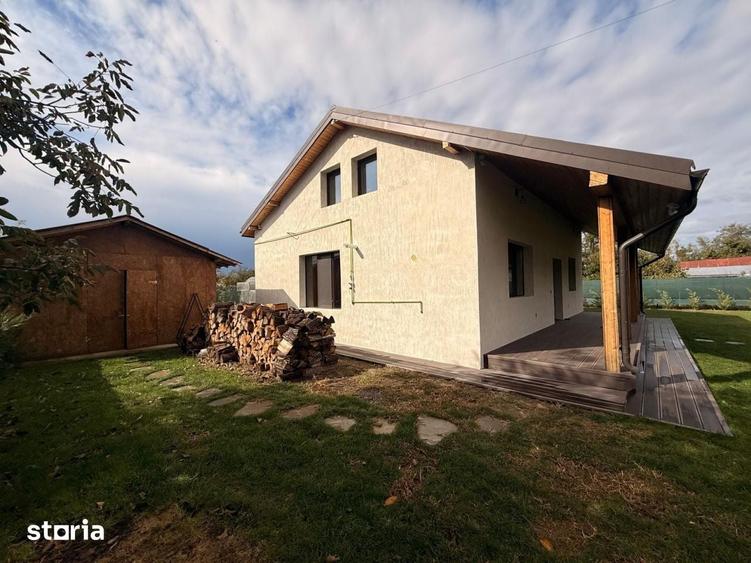 Casă cu 4 camere cu Teren 1040 Mp în Ileana