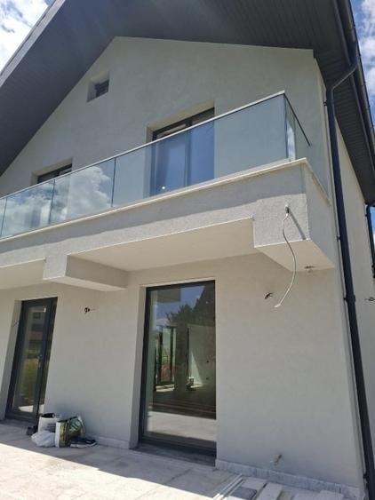Casă individuală cu 5 camere cu Canalizare în Voluntari