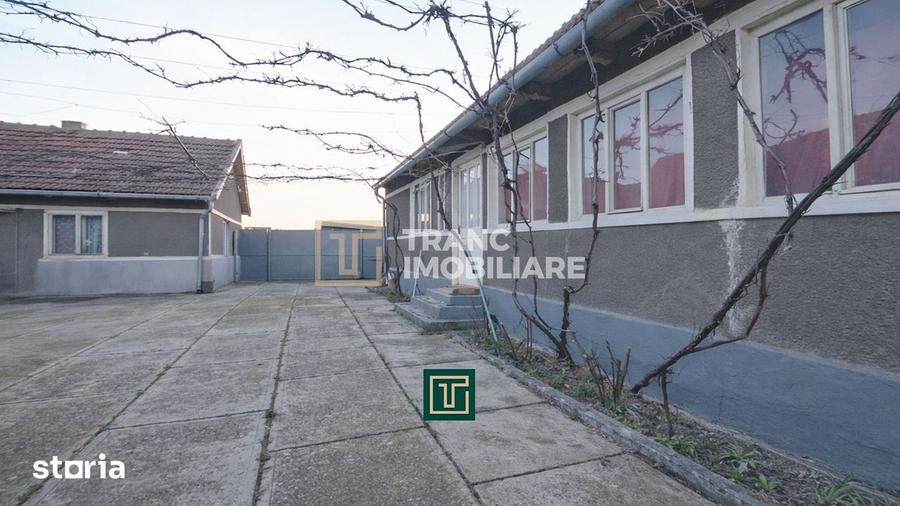 Casa cu 5 camere ?i teren de 1508 mp in Cermei, jud. Arad - 12