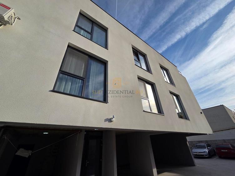 Apartament cu 2 camere decomandat în Apărătorii Patriei