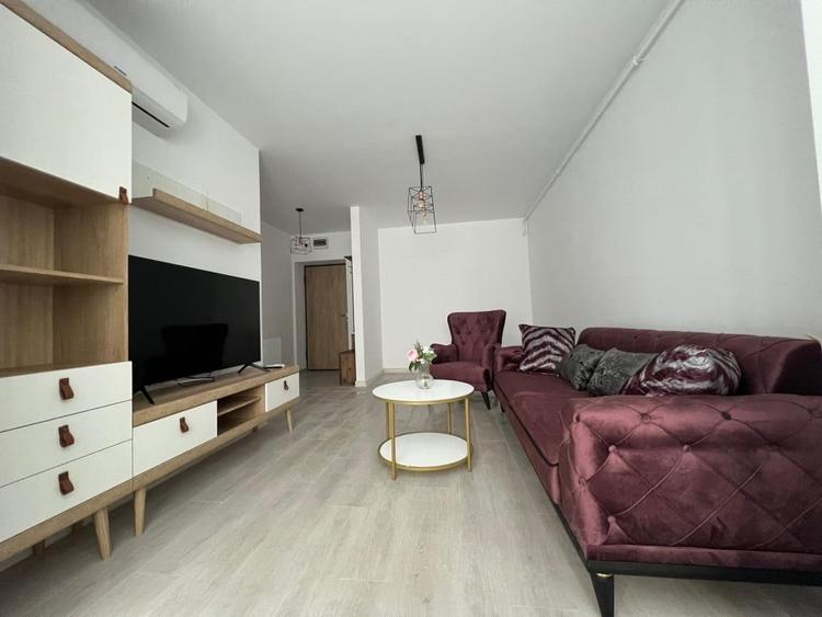 Apartament cu 2 camere decomandat, mobilat în Theodor Pallady