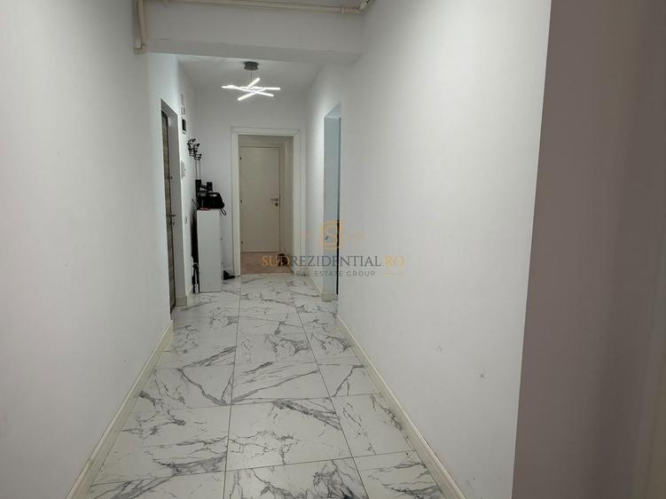 Apartament cu 3 camere semidecomandat, mobilat în Central