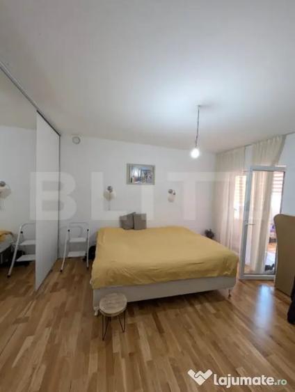 Apartament cu 4 camere semidecomandat în Florești
