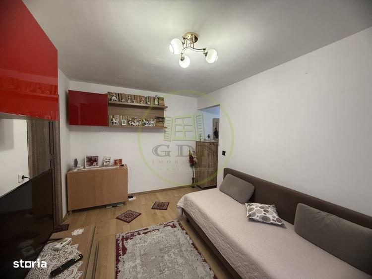 Apartament cu 2 camere semidecomandat, mobilat în Valea Rosie