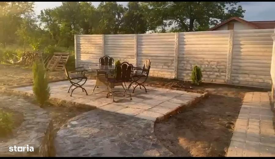 Casă cu 3 camere cu Teren 2000 Mp în Băcia