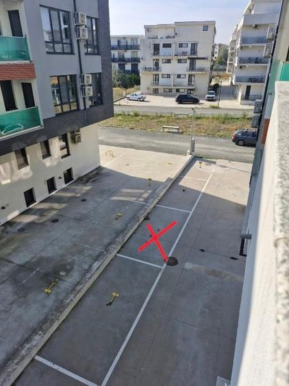 Apartament cu 3 camere semidecomandat, mobilat în Central