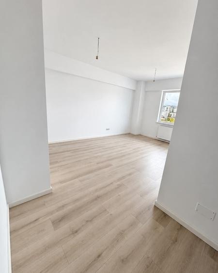 Garsonieră decomandată în Canta