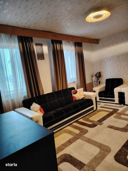 Apartament cu 2 camere în Micro 8