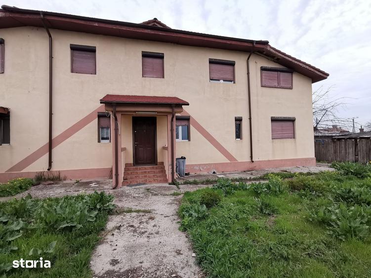 Casă cu 6 camere cu Teren 3187 Mp în Urechești
