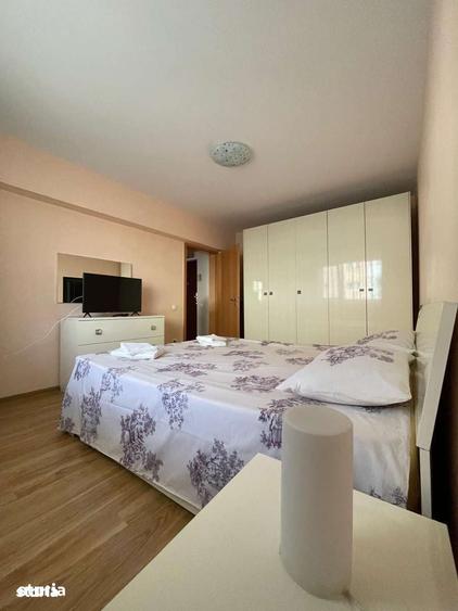 Apartament cu 2 camere decomandat în Tractorul