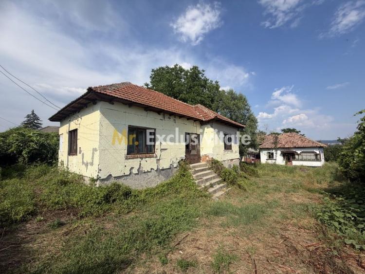 Teren de 1032 mp, în Micești