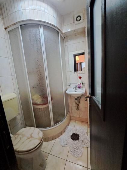 Apartament cu 3 camere decomandat în Militari