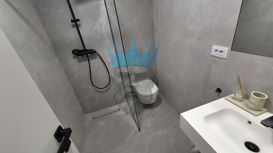 Apartament cu 3 camere decomandat, mobilat în Unirii