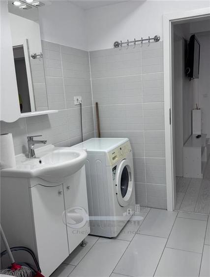 Apartament cu 3 camere semidecomandat, mobilat în Cug