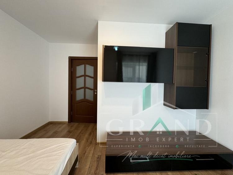 Apartament cu 3 camere semidecomandat, mobilat în Mănăștur