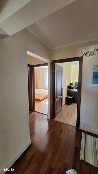 Apartament cu 4 camere în Central
