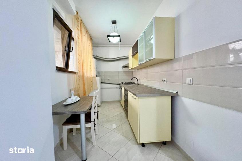 Apartament cu 3 camere semidecomandat, mobilat în Bucureștii Noi