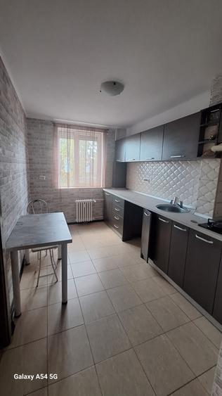 Apartament cu 2 camere decomandat în Tomis I