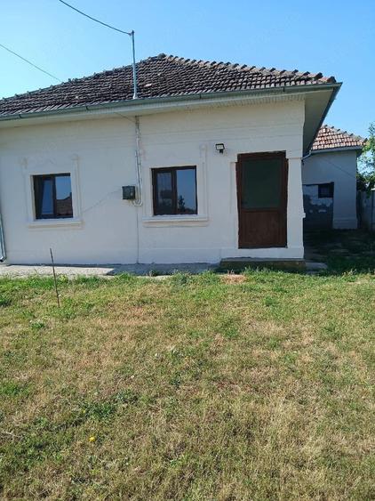 Casă cu Teren 820 Mp în Vlădila