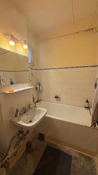 Apartament cu 2 camere decomandat în Astra