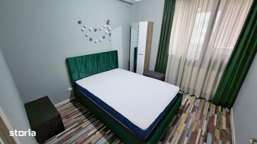 Apartament cu 3 camere semidecomandat, mobilat în Tei