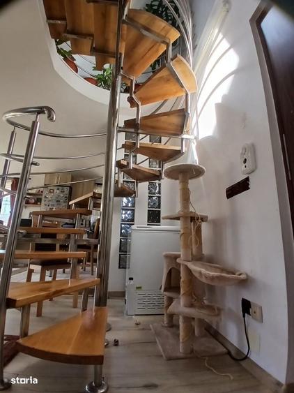 Apartament cu 3 camere în Florești