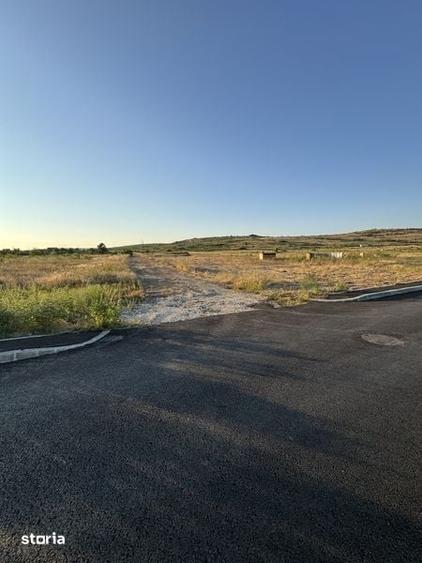 Teren de 500 mp, în Mărăcineanu