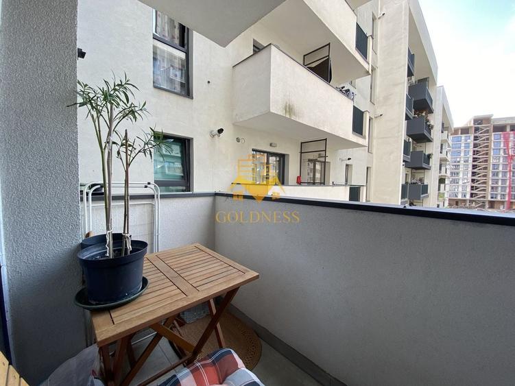 Apartament cu 2 camere semidecomandat, mobilat în Bulgaria
