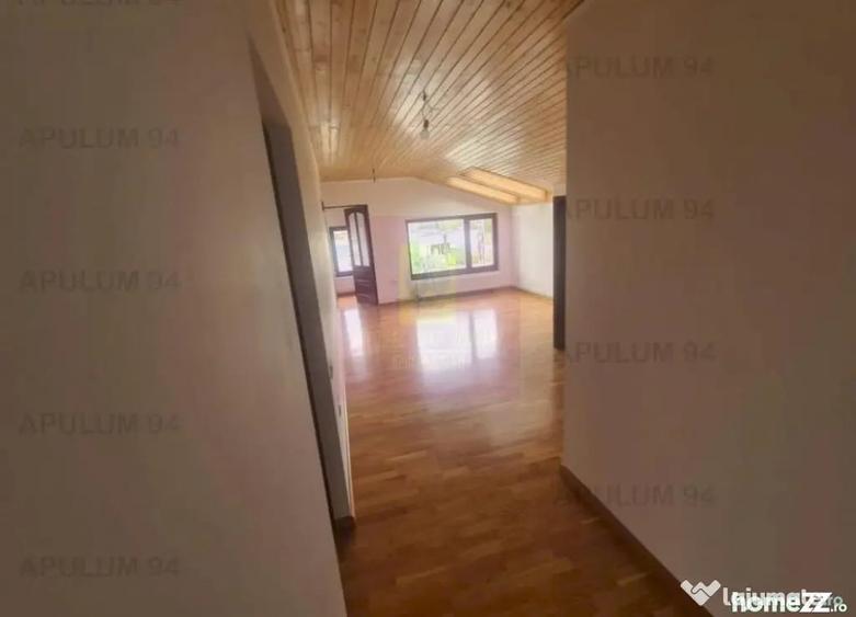 Casă cu 7 camere cu Teren 649 Mp în Comarnic