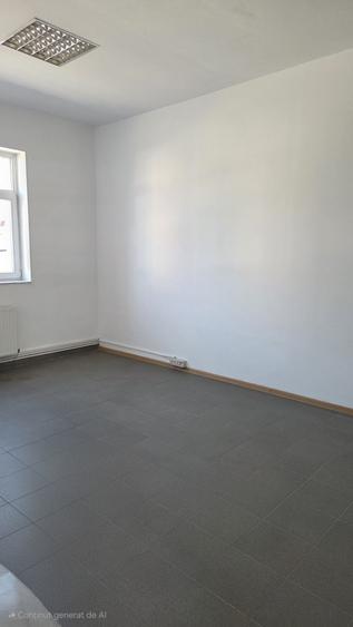 Spațiu comercial, de 280 mp, în Central