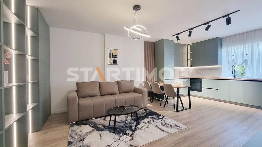 Apartament cu 2 camere decomandat în Tractorul
