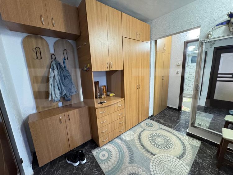 Apartament cu 2 camere decomandat, mobilat în 1 Mai