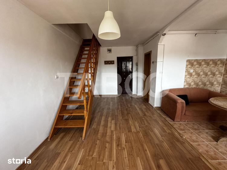 Apartament cu 2 camere decomandat în Ștrand