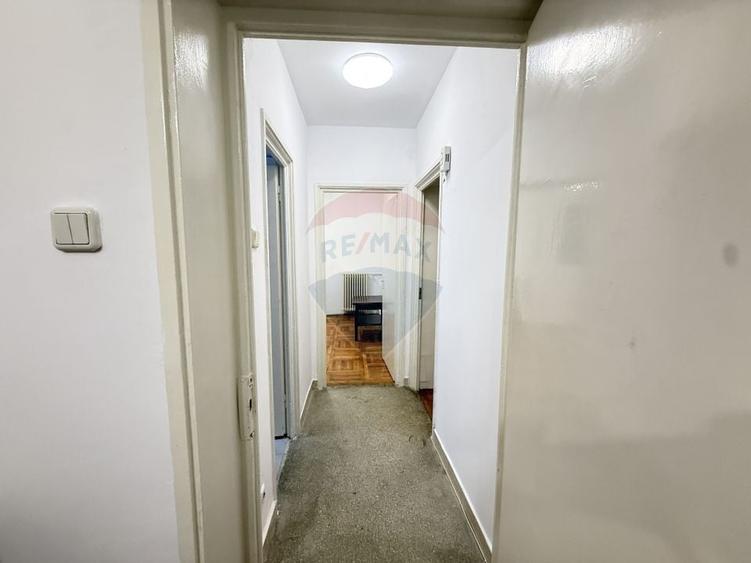 Apartament cu 3 camere decomandat, mobilat în P-ța Muncii