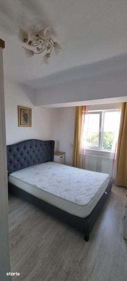 Apartament cu 2 camere decomandat în Văcăresti