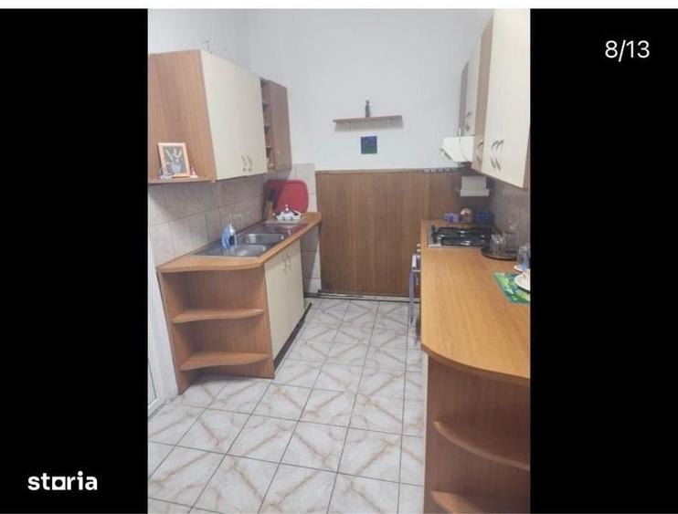 Apartament cu 3 camere în Drumul Poienii