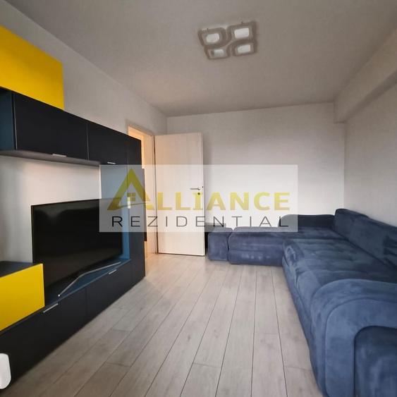 Apartament cu 2 camere decomandat, mobilat în Sud